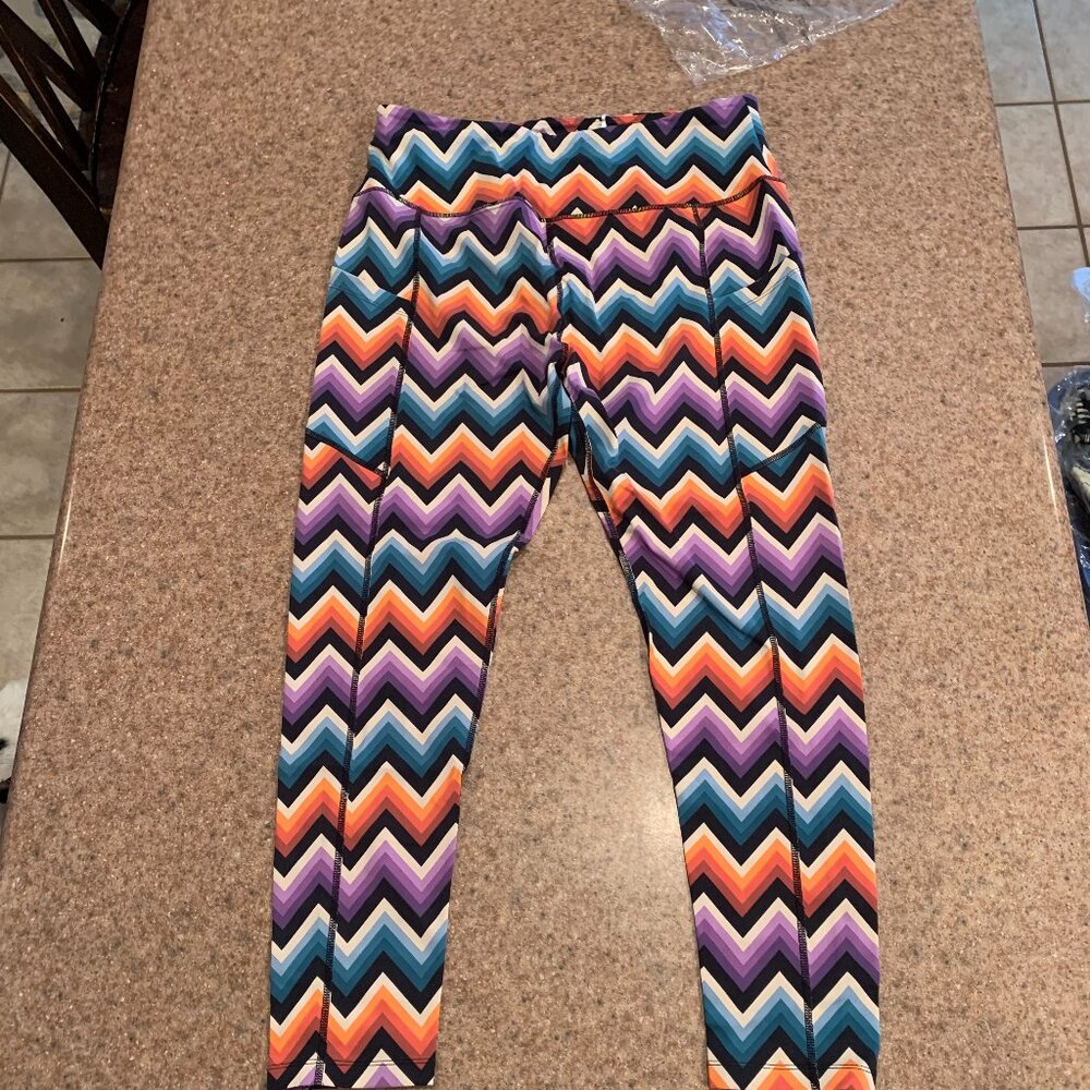 Eluminary Sz 3 (fits 14+) multicolor zig zag work out pants/leggings w/pockets N